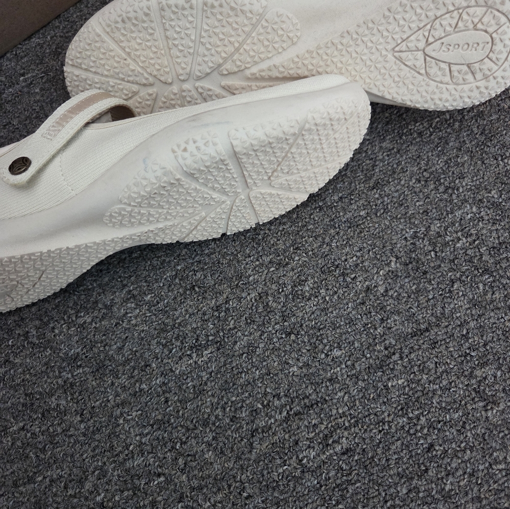 JSport Elegant Cream Mary Jane Flats In Size 10 New With Box - Picture 6 of 12